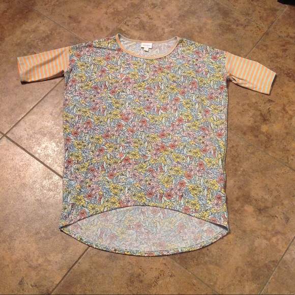 LuLaRoe Tops - LuLaRoe Irma Top Size‎ XXS